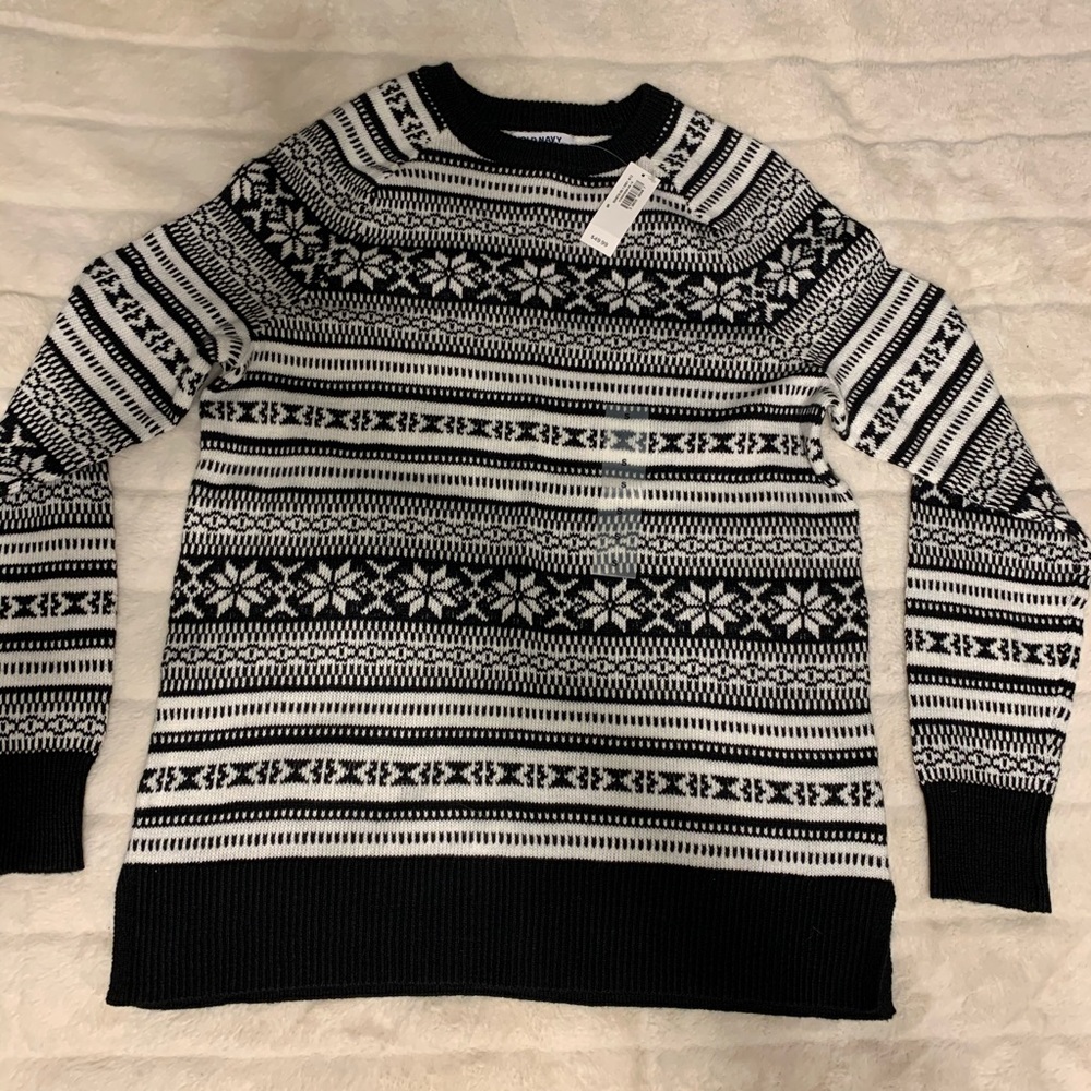 black and white pattern sweater